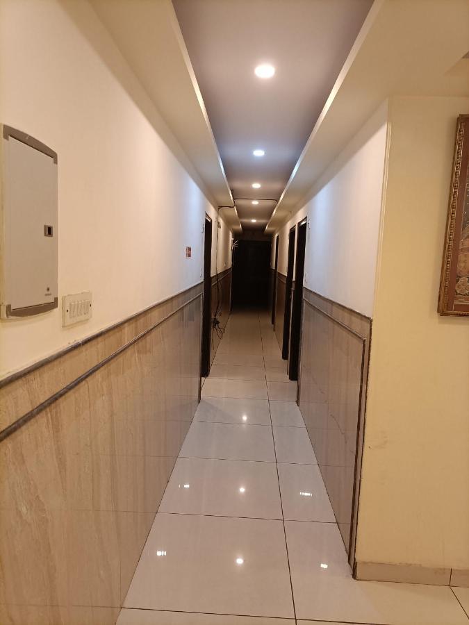 Hotel Aerotech Near Igi Airport Neu-Delhi Exterior foto